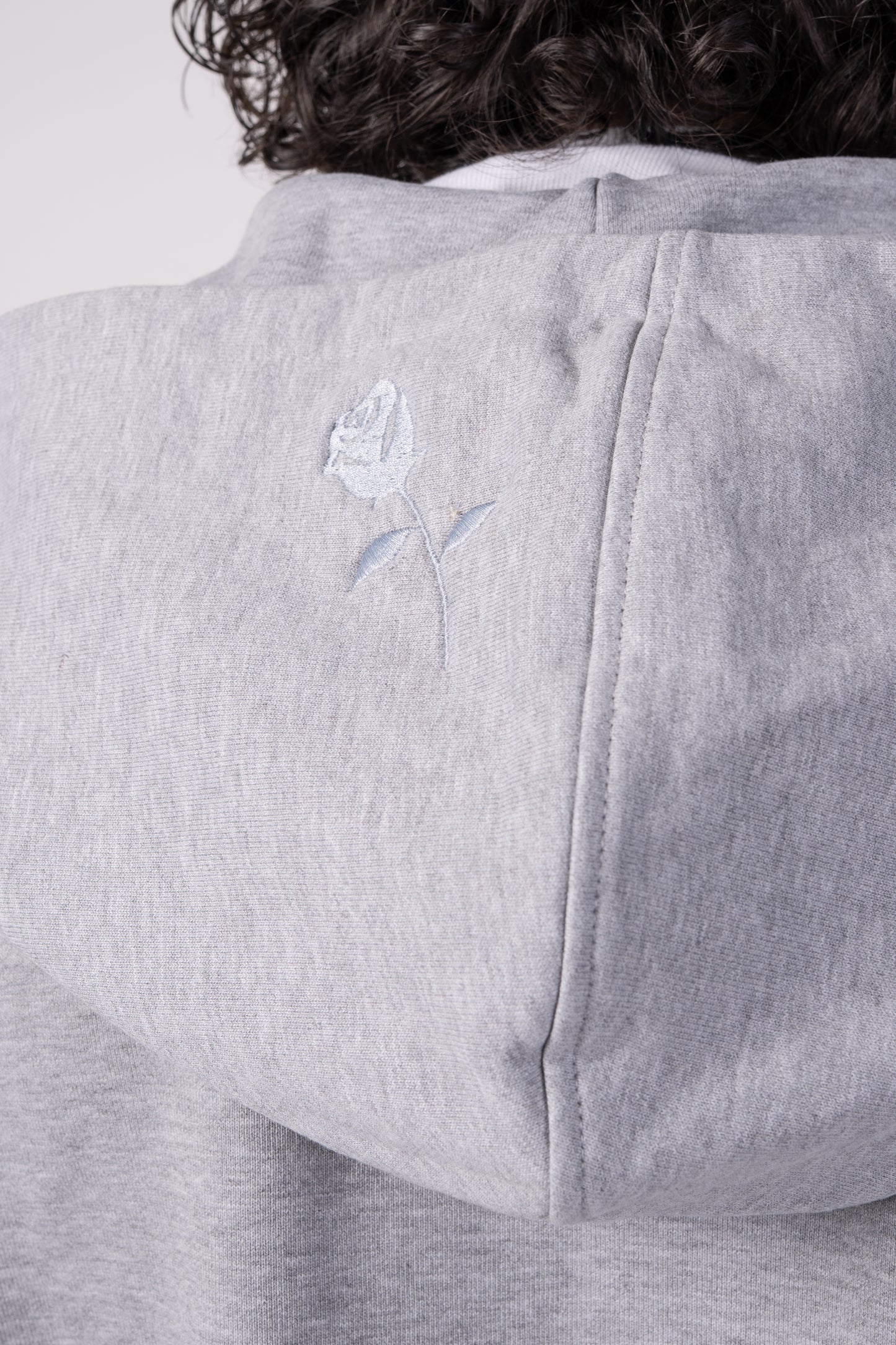 FELPA ZIP LOGO